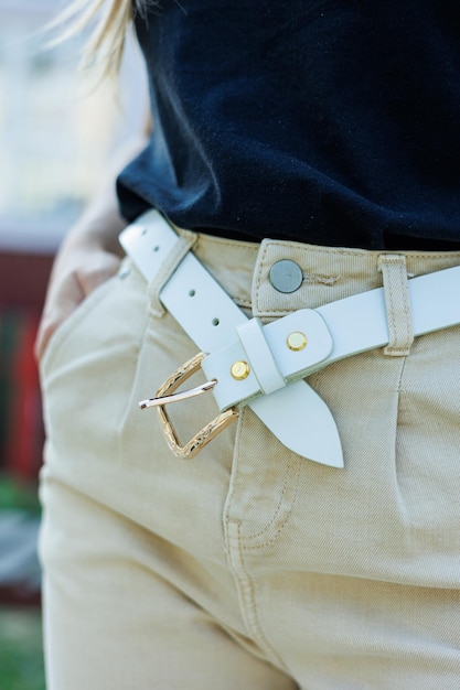 Foto cintura di pelle bianca per pantaloni da donna cintura bianca per vita da donna