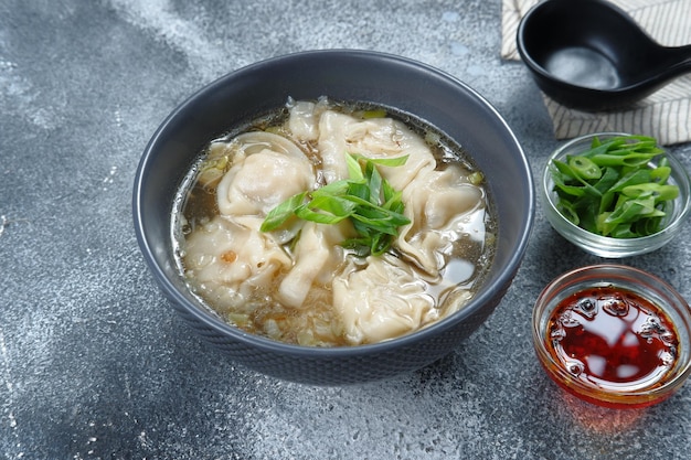 Photo wonton soup