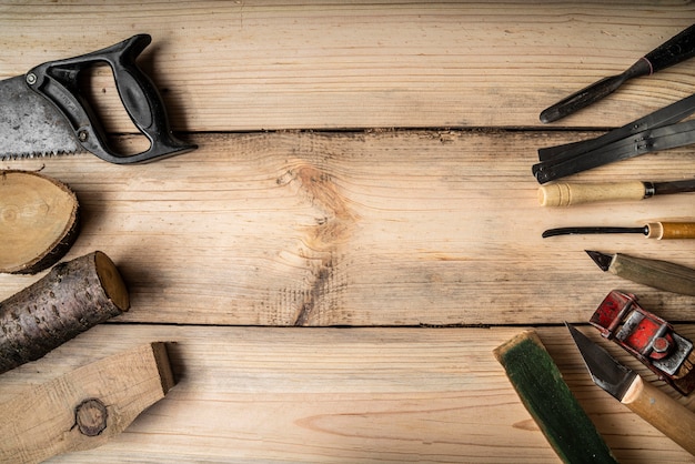 Foto assortimento di elementi di lavorazione del legno con spazio di copia