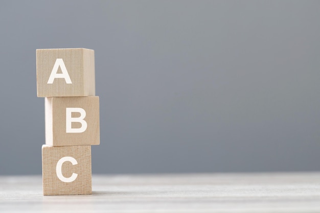 Foto blocco di cubo di legno con abc