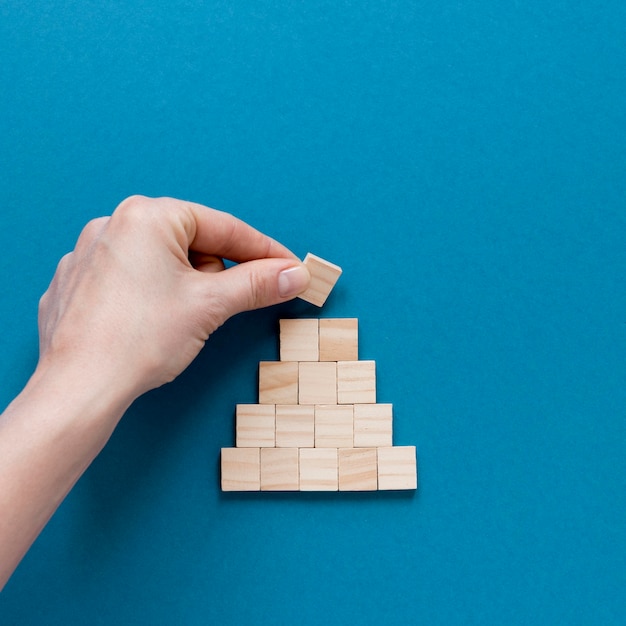 Photo wooden blocks pyramid