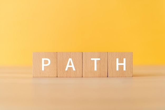 写真 概念の path テキストを含む木製のブロック。