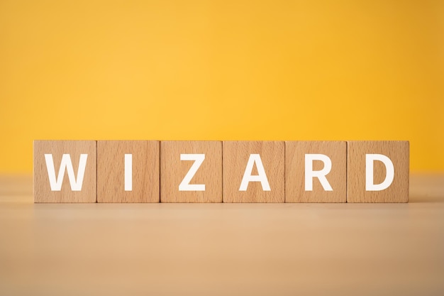 WIZARD コンセプトのテキストを含む木製ブロック。