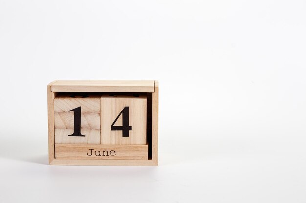 나무 달력 6월 14일  바탕에