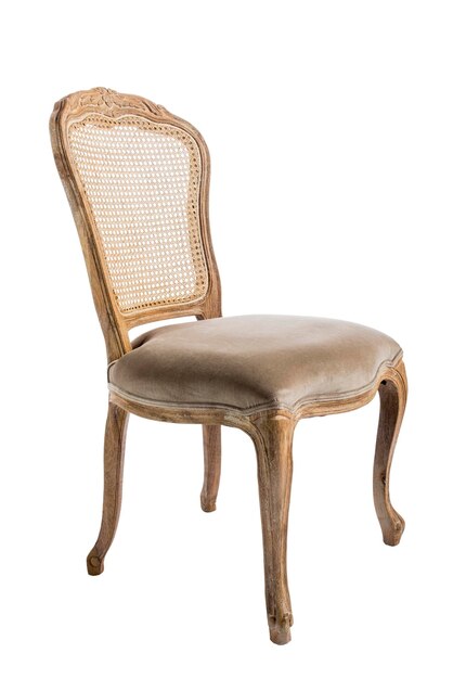 Foto sedia di legno con schiena e sedile di fiocco un pezzo di mobili isolato su uno sfondo bianco