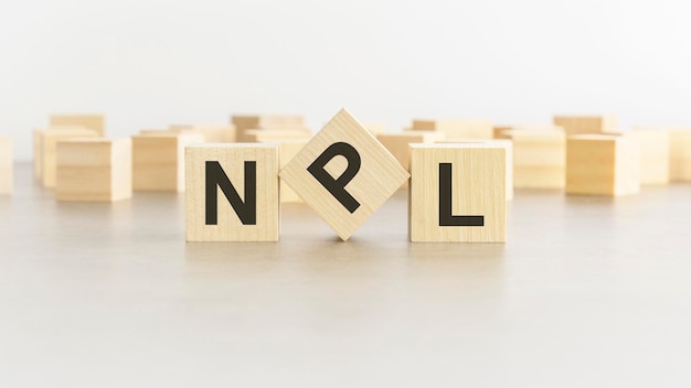 npl 단어 npl Non Performing Loans의 편지가 있는 나무 큐브