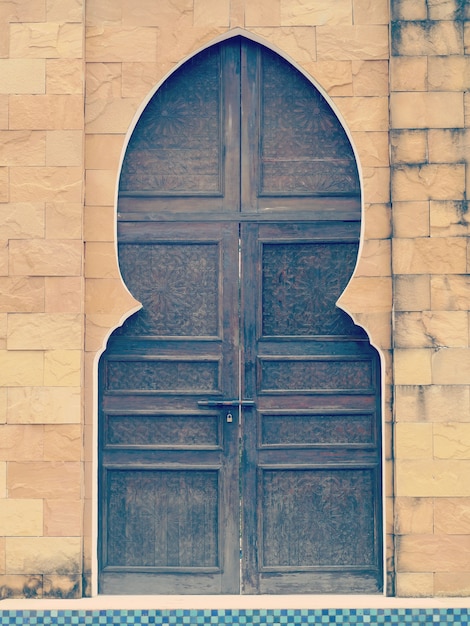 写真 木製ドア古いヴィンテージレトロスタイル