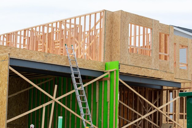 Foto casa in compensato a telaio di legno