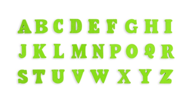 白い背景の緑色の英語アルファベットの木製の文字