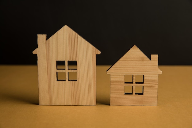 Деревянные модели домов