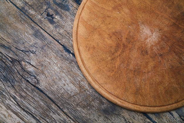 Wooden pizza serving plate