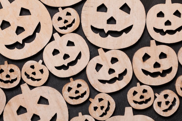 Wooden pumpkin halloween background