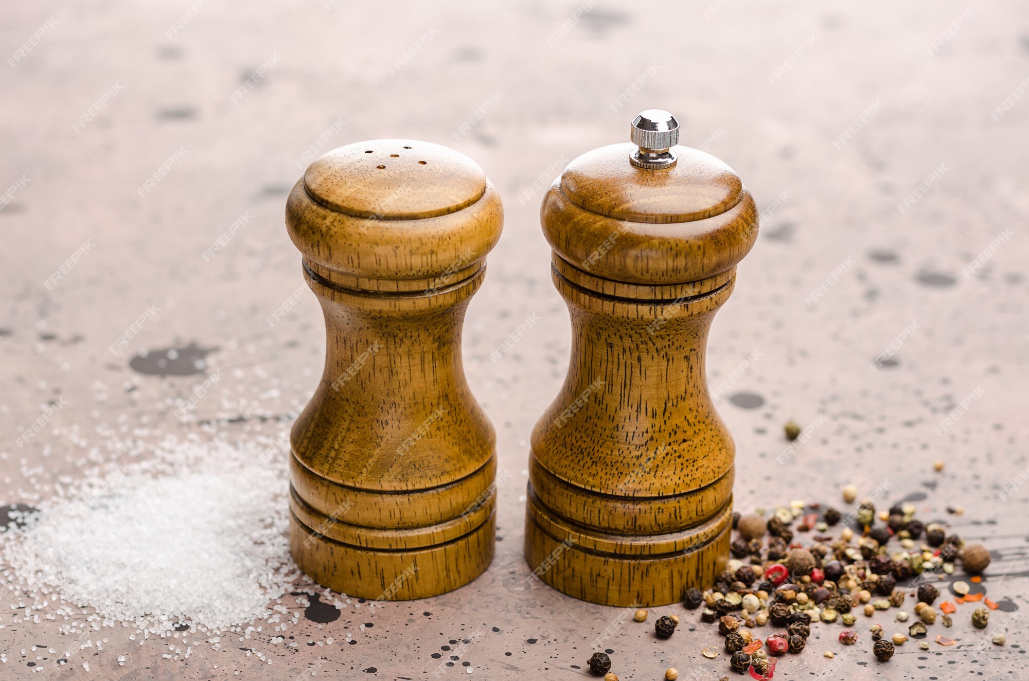 Wooden Salt and Pepper Shaker