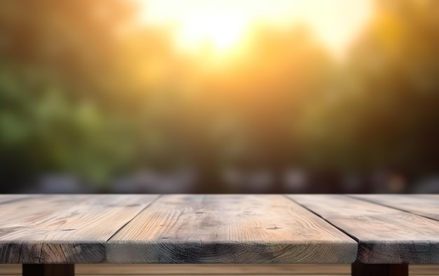 Деревянный стол с размытым фоном