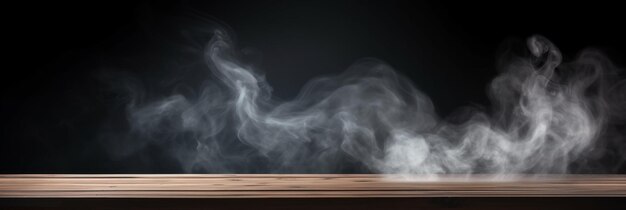 Фото Деревянный стол с дымом плавает на темном фоне