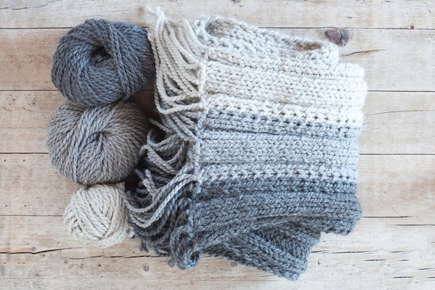 Wool grey scarf and yarn