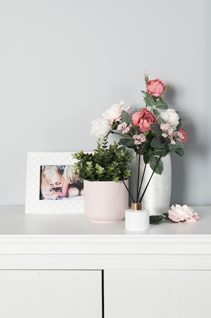 Woondecoratieset met bloempotten en fotolijst