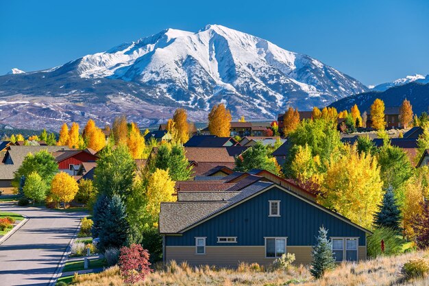 Woonwijk in Colorado in de herfst