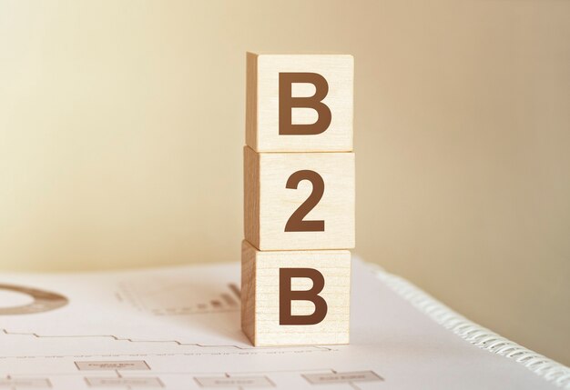 Word B2B gemaakt met houten bouwstenen