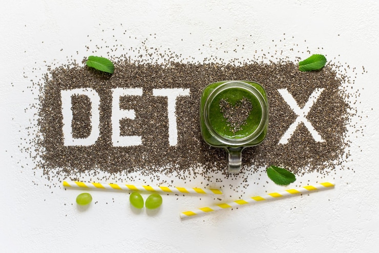 Foto word detox is gemaakt van chiazaden groene smoothies en ingredie