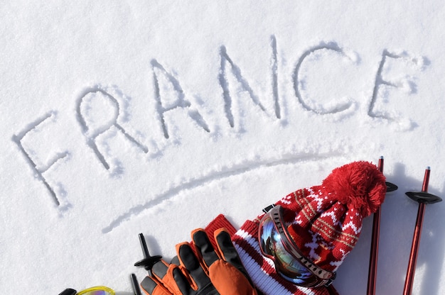 La parola francia scritta nella neve