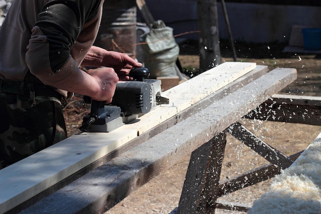 Work on the Hand plane