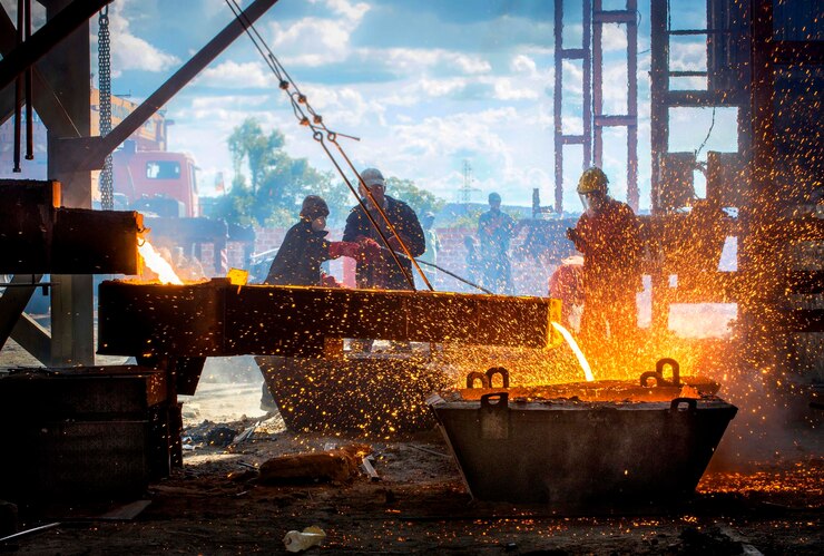 Photo workers at steel mill