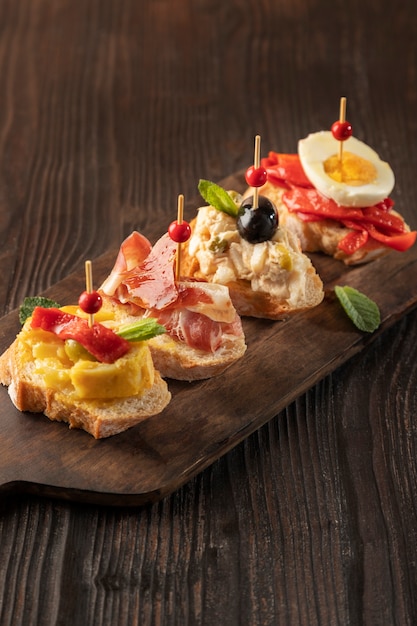 Foto celebrazione della giornata mondiale della tapa con snack