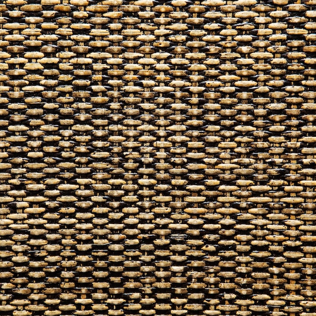 自然の模様を持つ織られた籐