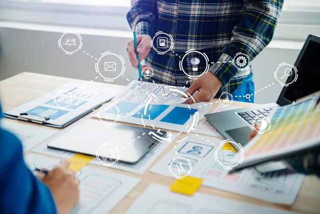 XAUX grafisch ontwerper planning applicatie procesontwikkeling prototype wireframe voor web-smartphone Creatief digitaal ontwikkelingsbureau