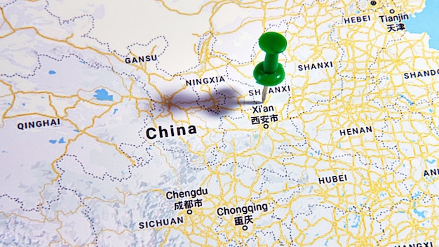 Фото Сиань, китай на карте с цветной булавкой