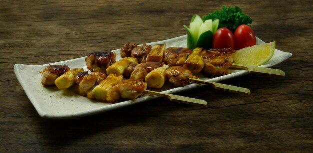 Yakitori gegrild spek en gouden naald