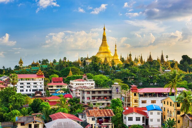 Photo yangon myanmar skyline