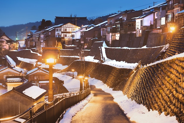 Photo yatsuo toyama japan town skyline