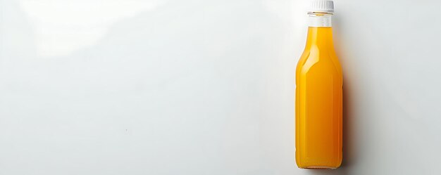 Photo a yellow bottle of beer with the word  i love  on the bottom