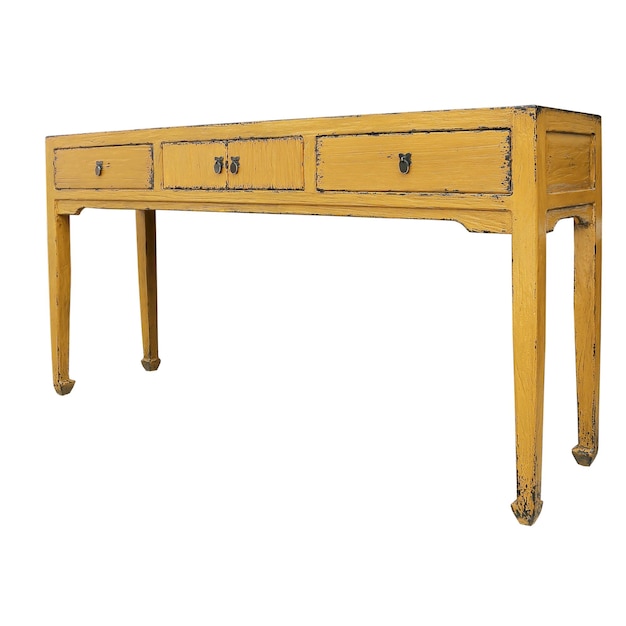 Желтый классический консольный стол изолированный белый фон.