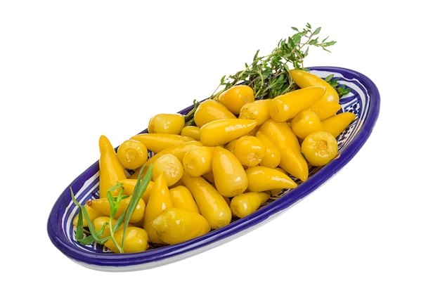 Желтый маринованный перец