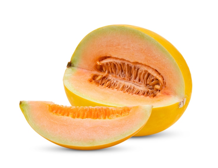 Photo yellow melon isolated on white background
