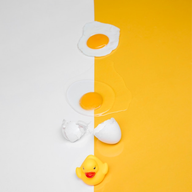 Foto giallo still life di uovo