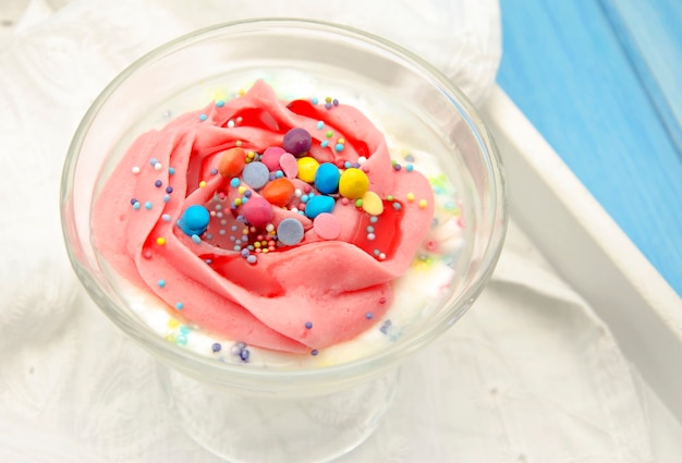 Yoghurt dessert