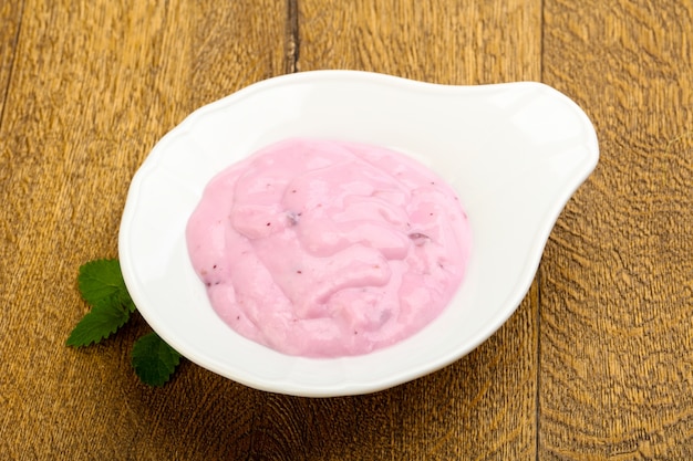 Yoghurt with blueberries