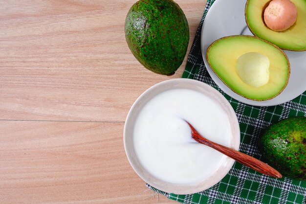 Yogurt and avocado 