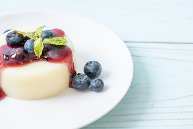 yogurt pudding with fresh blueberries