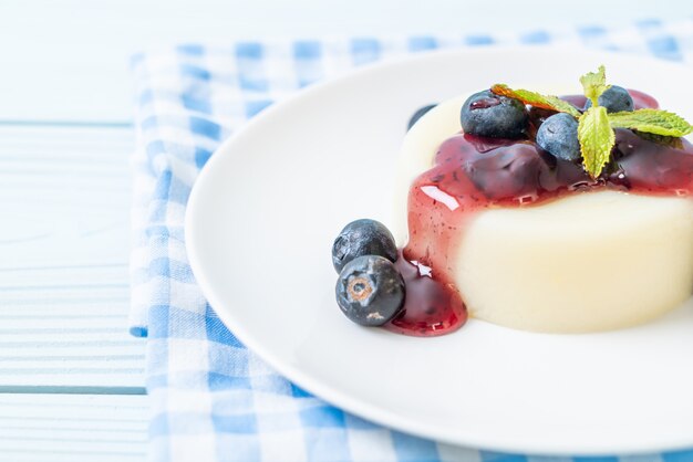 yogurt pudding with fresh blueberries