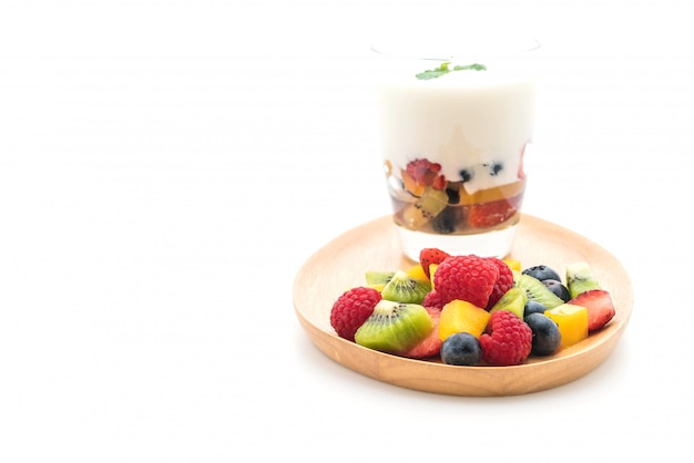 yogurt with mixed fruit