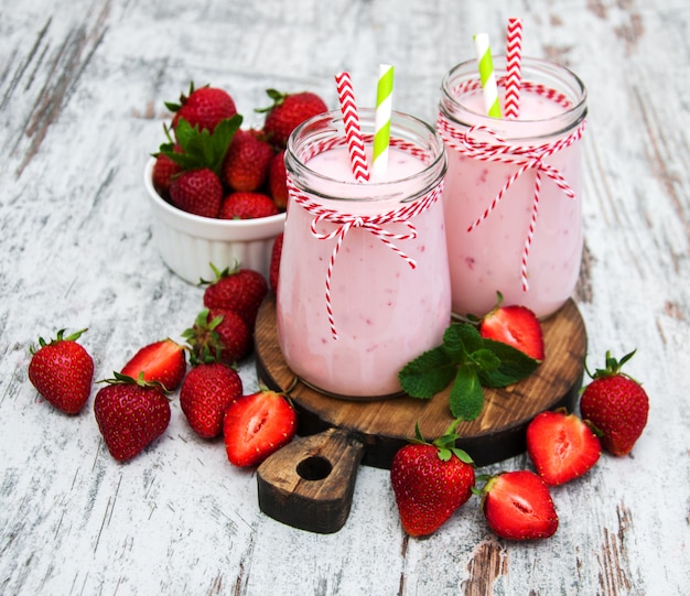 Yogurt with strawberries