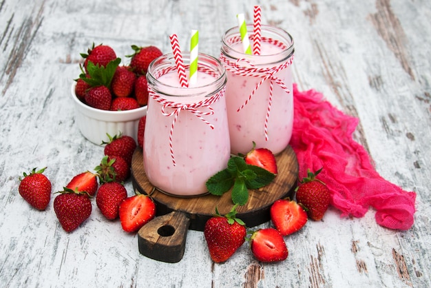 Yogurt with strawberries