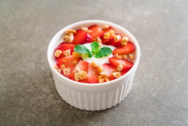 yogurt with strawberry and granola 