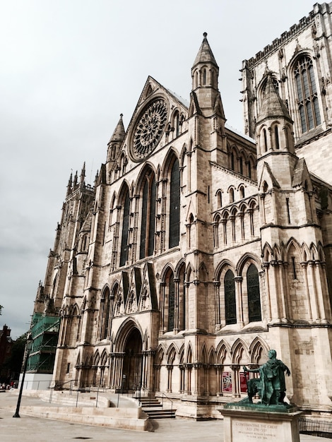 York minster kathedraal tegen de lucht