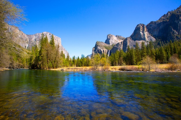 Yosemite Merced River el Capitan en Half Dome